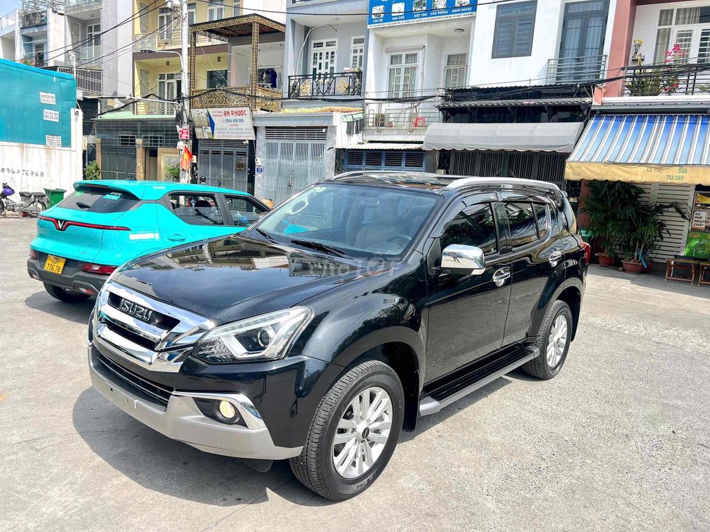 Isuzu Mu X 2018 1.9 4X2 AT - 88000 km. Mua bán Ô tô tại Quận Tân Phú Tp Hồ Chí Minh được đăng bởi phan khanh hình 3
