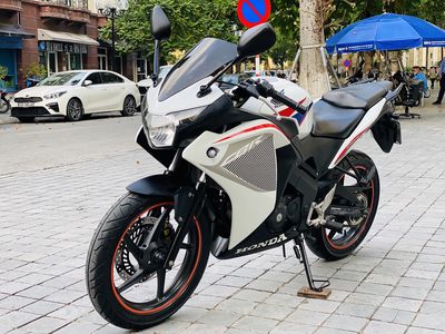 HONDA CBR 150 TRẮNG NHẬP THÁI MÁY ZIN CHÍNH CHỦ. Mua bán Xe máy tại Quận Cầu Giấy Hà Nội được đăng bởi Đạt Bùi