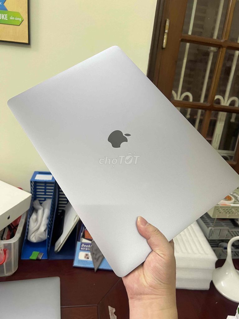 Apple Macbook Pro 2019 i9 32GB/1TB VGA 8gb. Mua bán Laptop tại Quận Cầu Giấy Hà Nội được đăng bởi Đỗ Kỷ hình 1