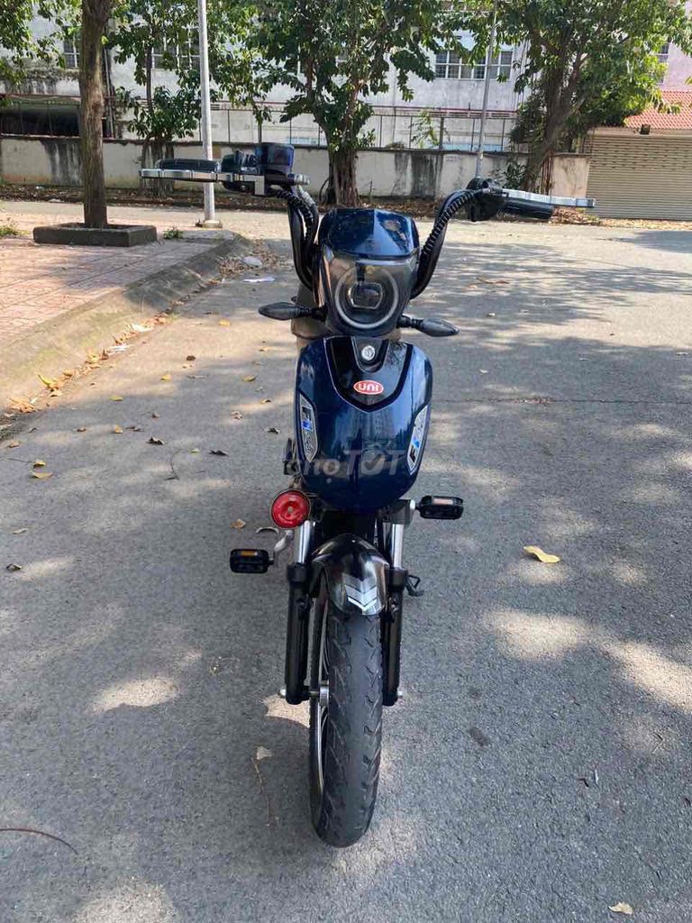 XE ĐIỆN UNI Q1 CỨNG CÁP CHẮC CHẮN. Mua bán Xe điện tại Thành phố Thuận An Bình Dương được đăng bởi linhanh hình 4