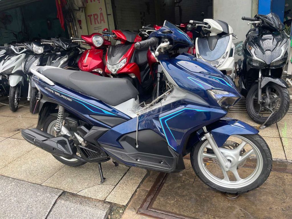 Honda Air Blade 2017 Синий б/у 90%