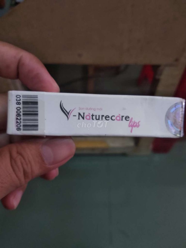 Đồ cho mẹ và bé: dưỡng môi Naturecare nguyên tem. Mua bán Mẹ và bé tại Quận Ninh Kiều Cần Thơ được đăng bởi Shop Tứ Quí hình 1