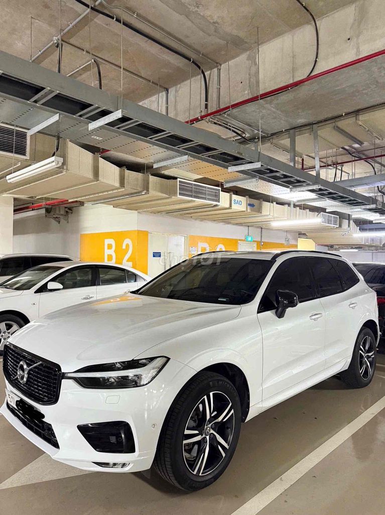 Volvo XC60 T6 белый