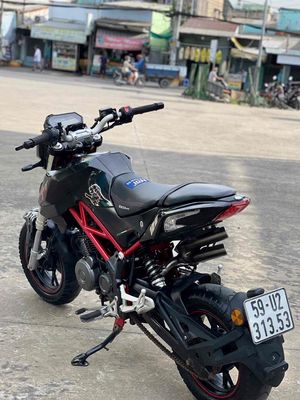 👉MOTOR Benelli TNT 125i 2020📌22.000km📌1CHỦ📌90%