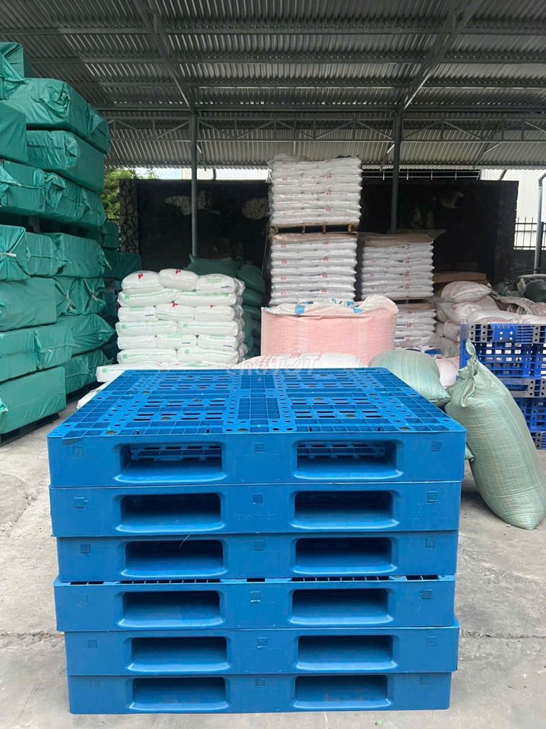 Pallet nhựa KT: 1200x1000x150mm