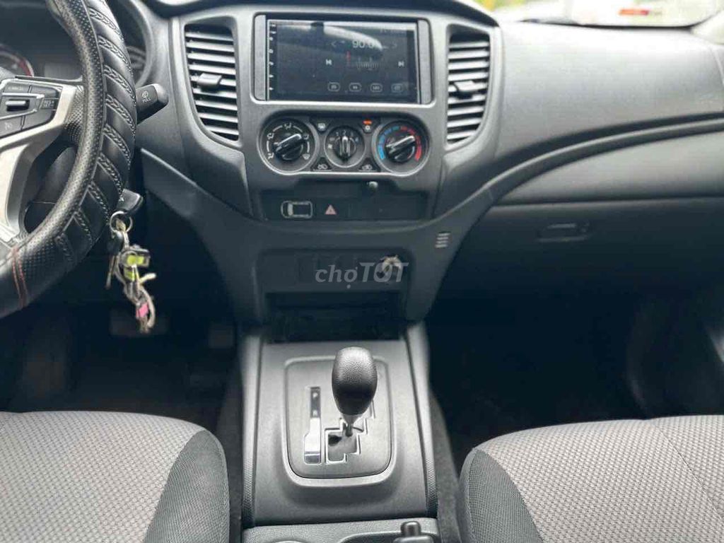 Mitsubishi Triton 2021 Một cầu Bạc. Mua bán Ô tô tại Quận Hà Đông Hà Nội được đăng bởi Hiệp Xoăn Hà Đông hình 14