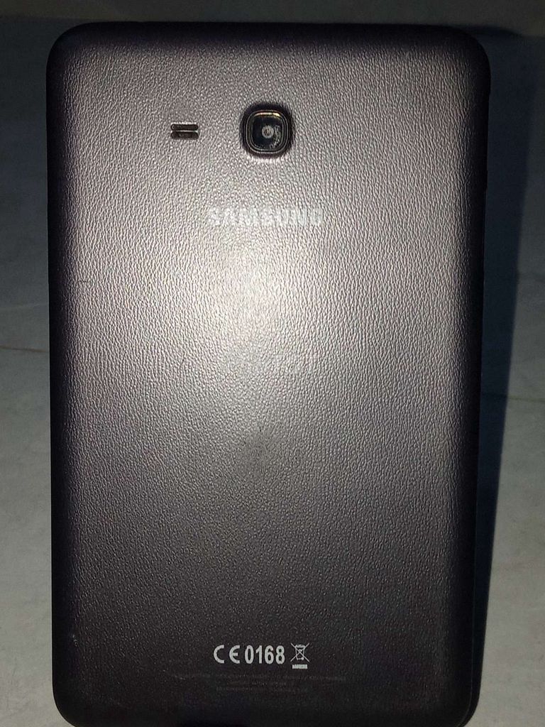 Samsung Tab 3V 7 inch 8GB Bể kính. Mua bán Máy tính bảng tại Huyện Tuy Phước Bình Định được đăng bởi Ahihi hình 1