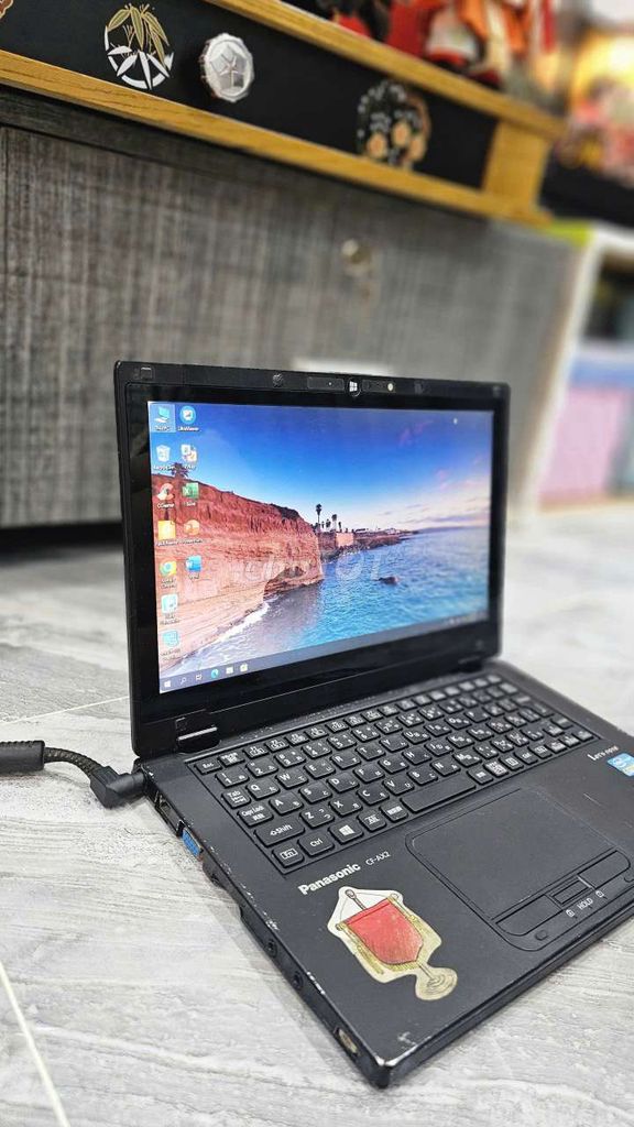 Laptop mini màn cảm ứng Panasonic Fujitsu Asus