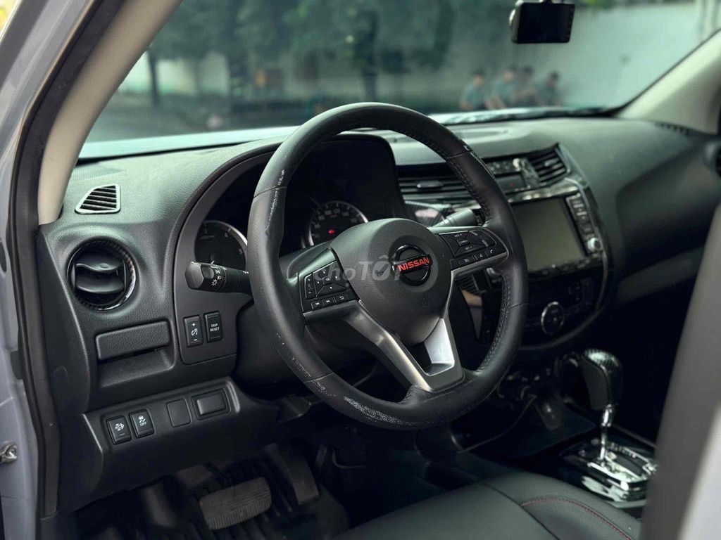 Nissan Navara 2023 Pro-4X 2.3 AT 4WD - 29000 km. Mua bán Ô tô tại Quận Tân Phú Tp Hồ Chí Minh được đăng bởi Thuý Thanh hình 5