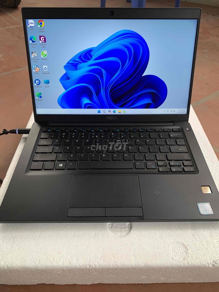 Dell Latitude 7390 i5-8250u 13.3 inch 8GB/256GB. Mua bán Laptop tại Huyện Đan Phượng Hà Nội được đăng bởi Máy Tính Lap Tốp Cũ hình 1