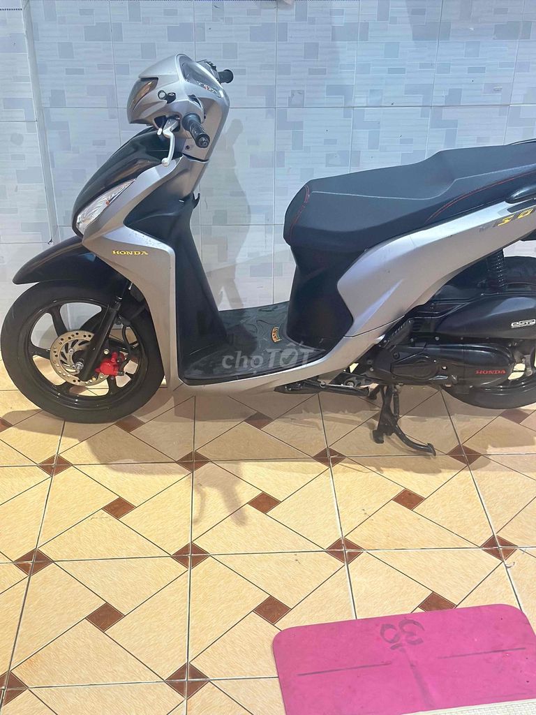 Honda Vision 2018 Серый серебристый 21353 км