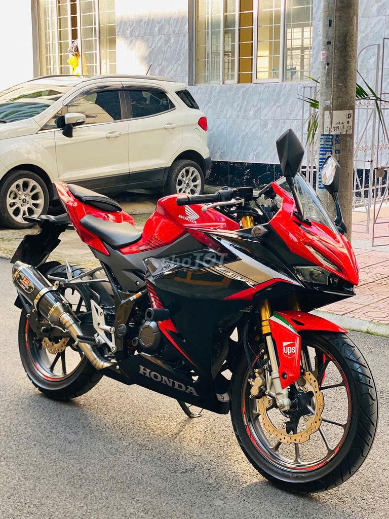 HONDA CBR 150 XE ĐI ÍT CHÍNH CHỦ SỬ DỤNG. Mua bán Xe máy tại Quận Nam Từ Liêm Hà Nội được đăng bởi Lộc Phát hình 3