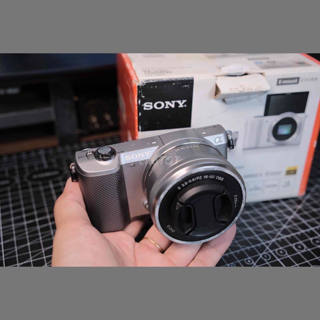 Máy ảnh Sony A5000 Bạc. Mua bán Máy ảnh, Máy quay tại Huyện Thống Nhất Đồng Nai được đăng bởi Babybun hình 1