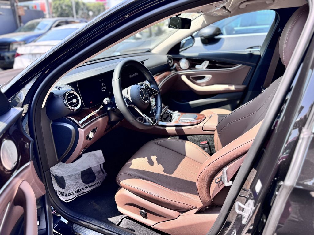 E200 Exclusive V1 - 29000 km Chính Hãng. Mua bán Ô tô tại Quận Bình Thạnh Tp Hồ Chí Minh được đăng bởi Mercedes Benz Haxaco Điện Biên Phủ hình 7