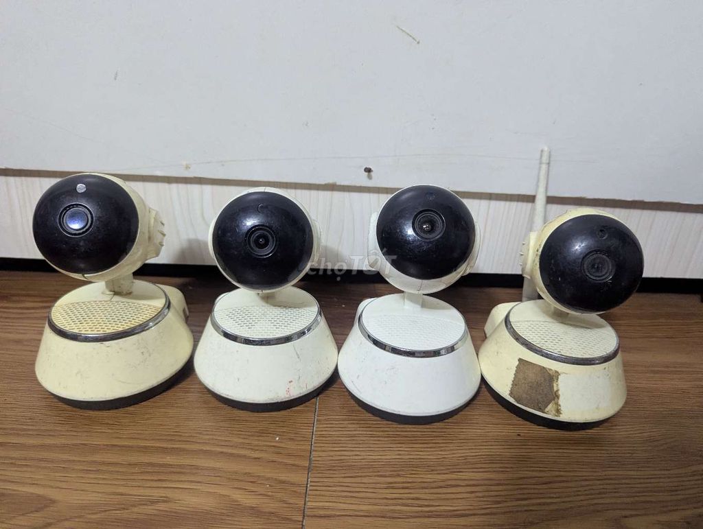 Camera an ninh 4 con Trắng Đen. Mua bán Máy ảnh, Máy quay tại Thành phố Thủ Dầu Một Bình Dương được đăng bởi huỳnh hoa hồng  hình 1