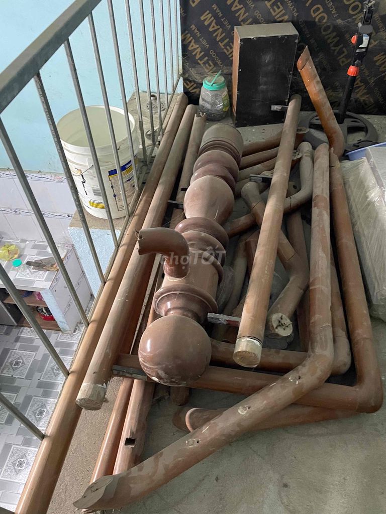 Tay vịn cầu thang Gỗ Nâu. Mua bán Nội thất, đồ gia dụng khác tại Quận Cẩm Lệ Đà Nẵng được đăng bởi Quốc hình 1