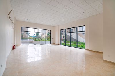 CHÍNH CHỦ CHO THUÊ SHOP KHỐI ĐẾ ORI. DT: 82M2, GIÁ 5TR/THÁNG. Cho thuê văn phòng, mặt bằng kinh doanh tại Quận Liên Chiểu Đà Nẵng được đăng bởi Phạm Việt