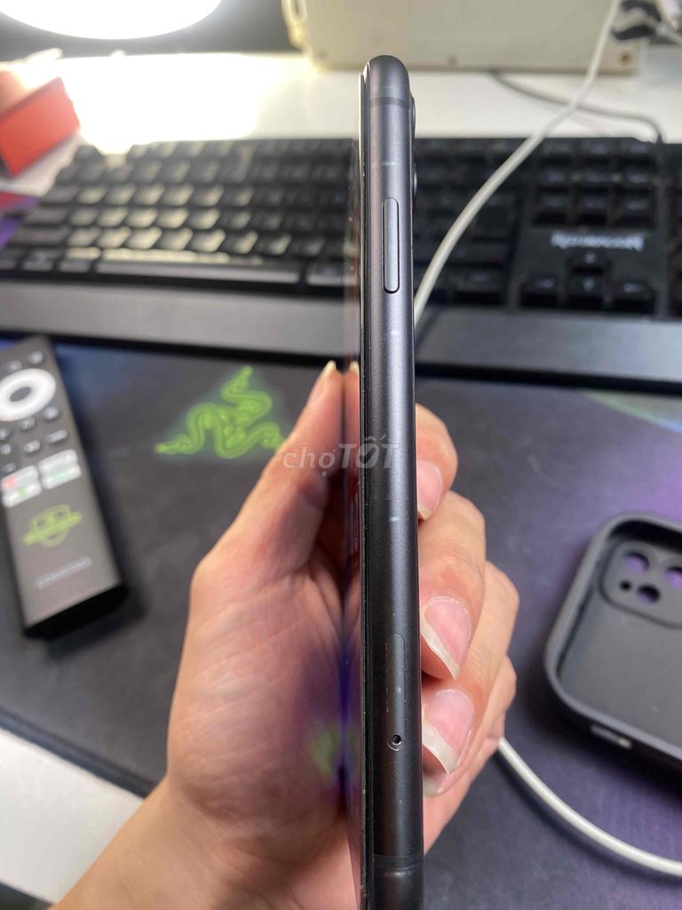 iphone 11 VNA full zin. Mua bán Điện thoại tại Quận Ngũ Hành Sơn Đà Nẵng được đăng bởi Khoan hình 2