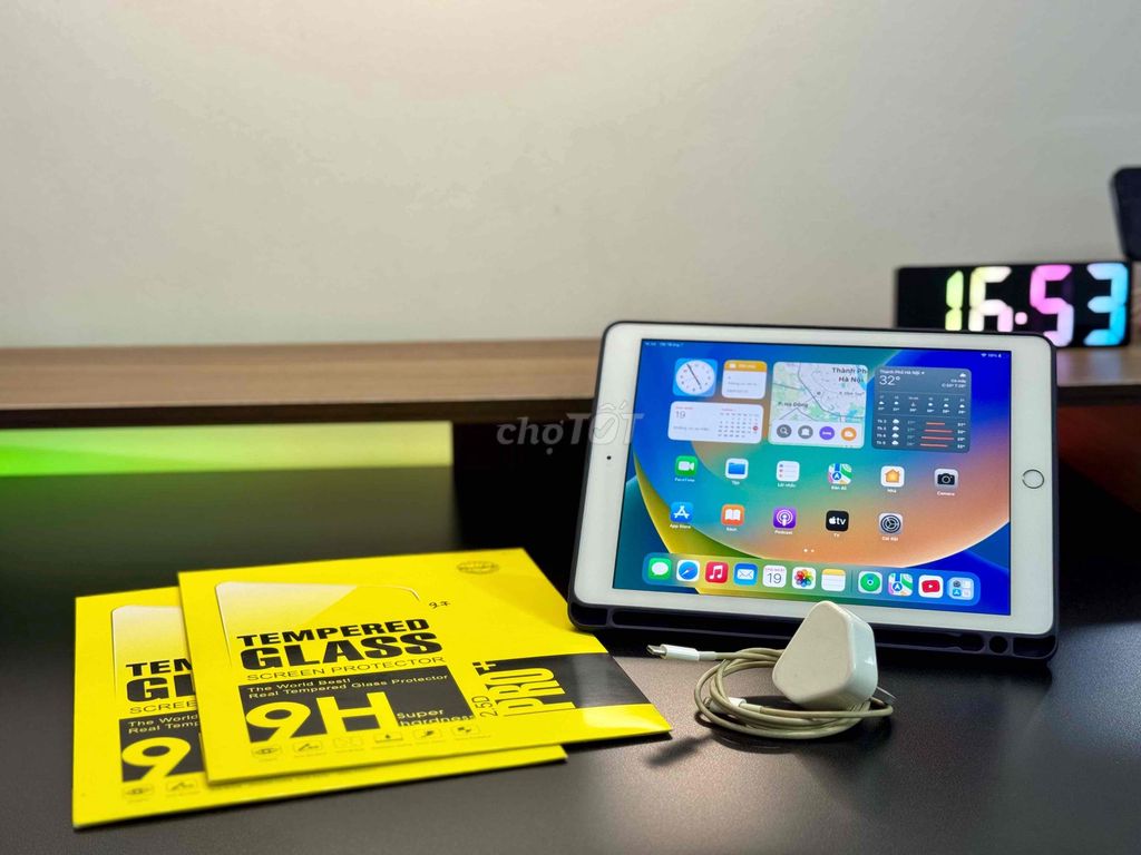 Apple iPad Gen 5 Wifi + LTE 32GB Cũ. Mua bán Máy tính bảng tại Quận Thanh Xuân Hà Nội được đăng bởi Anh hình 1