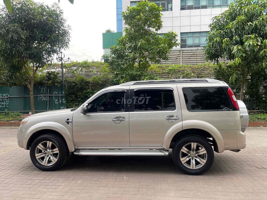 Ford Everest 2012 Limited 4x2 - 115000 km. Mua bán Ô tô tại Quận Nam Từ Liêm Hà Nội được đăng bởi phạm phương nga hình 2