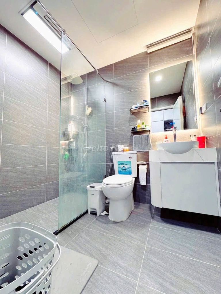 Продается квартира Vinaconex 289A в Хуат-Дуй Тиене, Кау Гиай, 150 м2, 3 спальни