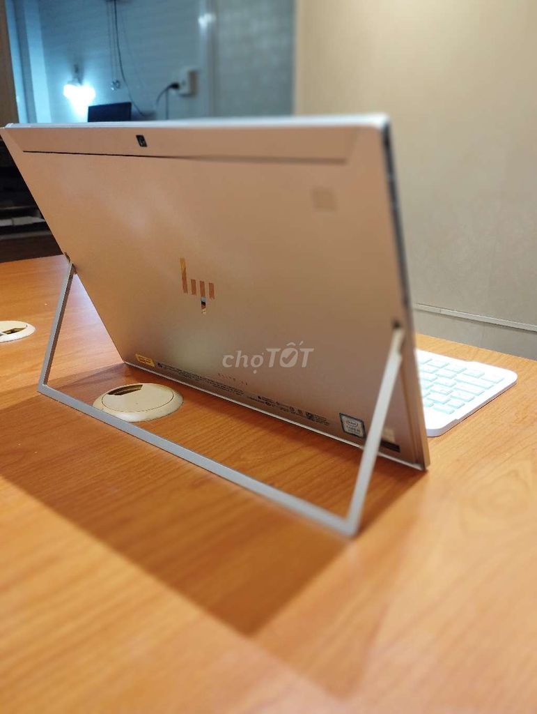 HP Elite x2 i5 8GB/256GB 13 inch. Mua bán Laptop tại Quận Hải Châu Đà Nẵng được đăng bởi Quoc Bin hình 1