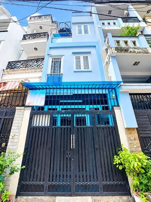 Townhouse 38 m² · 4 bed · Đường Dương Quảng Hàm