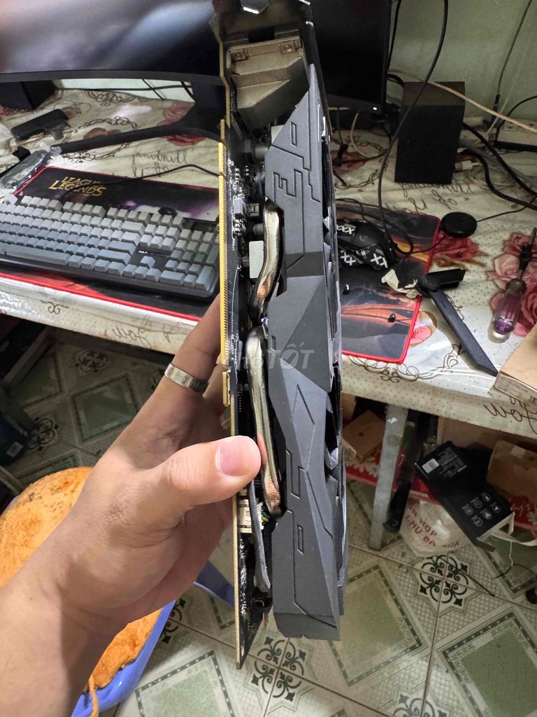 Rx 570 4Gb Rog Trix. Mua bán Linh kiện (RAM, Card...) tại Huyện Hớn Quản Bình Phước được đăng bởi Trần Cao Huy hình 1
