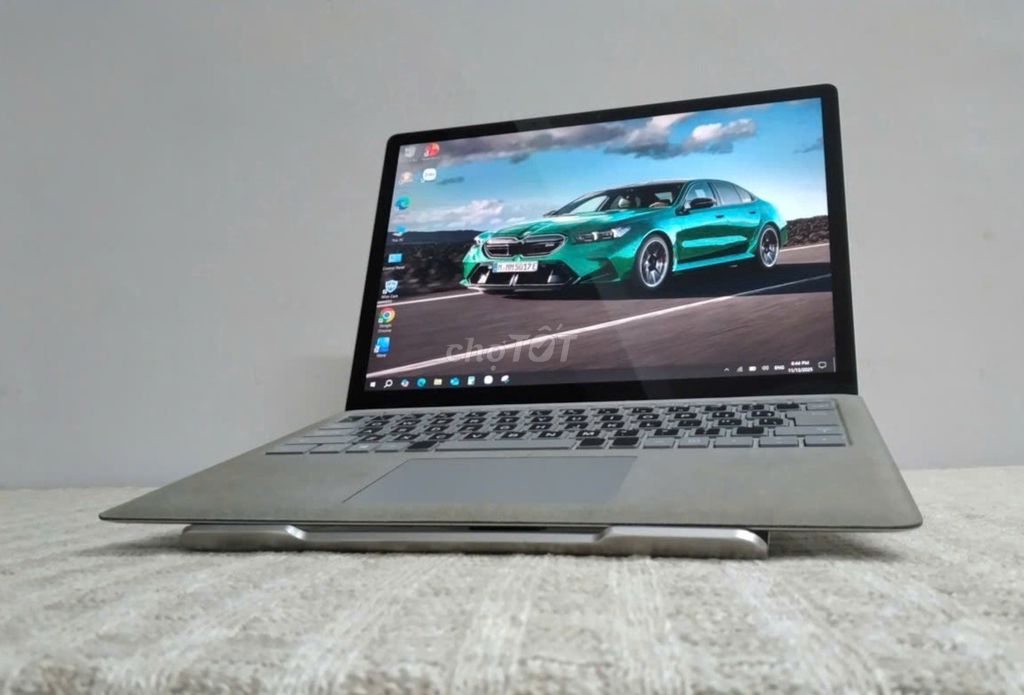 Surface laptop 2 Core™ i5 8250U / 8GB / 256GB. Mua bán Laptop tại Quận 5 Tp Hồ Chí Minh được đăng bởi  TUYET NGUYEN hình 1