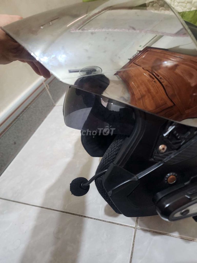 Nón bảo hiểm Bluetooth kèm kính râm bên trong Hàng. Mua bán Phụ tùng xe tại Huyện Thuỷ Nguyên Hải Phòng được đăng bởi Nobless hình 8