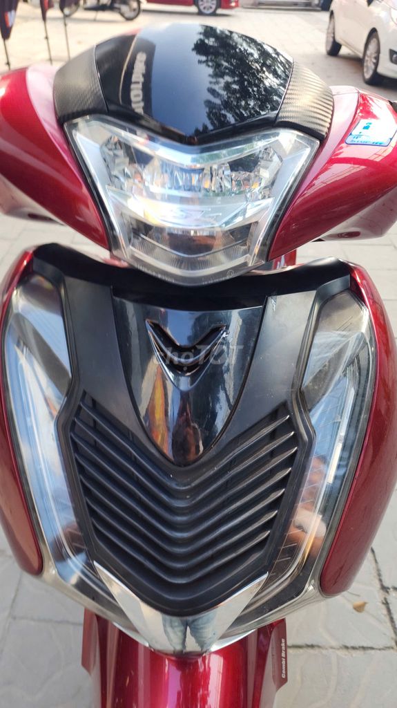 Xe Tay Ga SH 125 CBS 2018 màu đỏ. Mua bán Xe máy tại Quận Cầu Giấy Hà Nội được đăng bởi iMotorbike Hà Nội hình 2