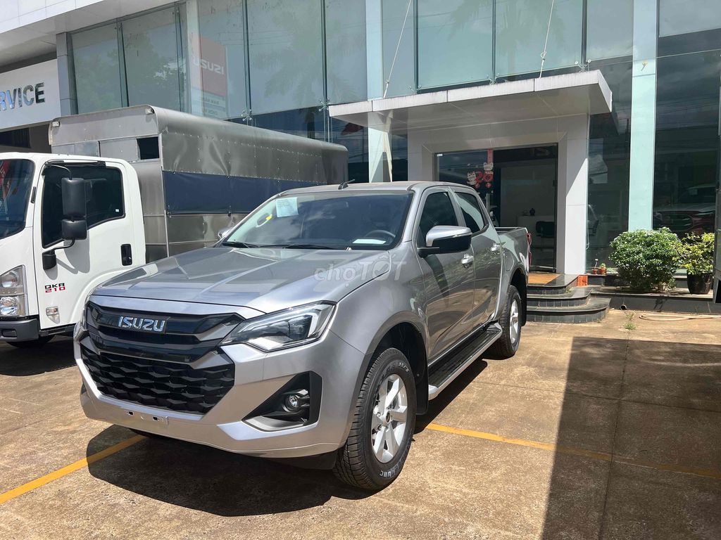 Isuzu Dmax AT 2025 giảm giá 63 triệu. Mua bán Ô tô tại Thành phố Buôn Ma Thuột Đắk Lắk được đăng bởi Hoàng Minh Hải hình 5