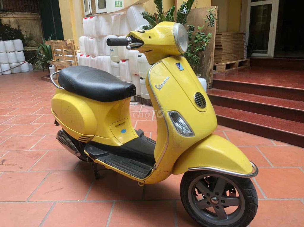 xe vẫn đang đi làm hàng ngày. không mặc cả.