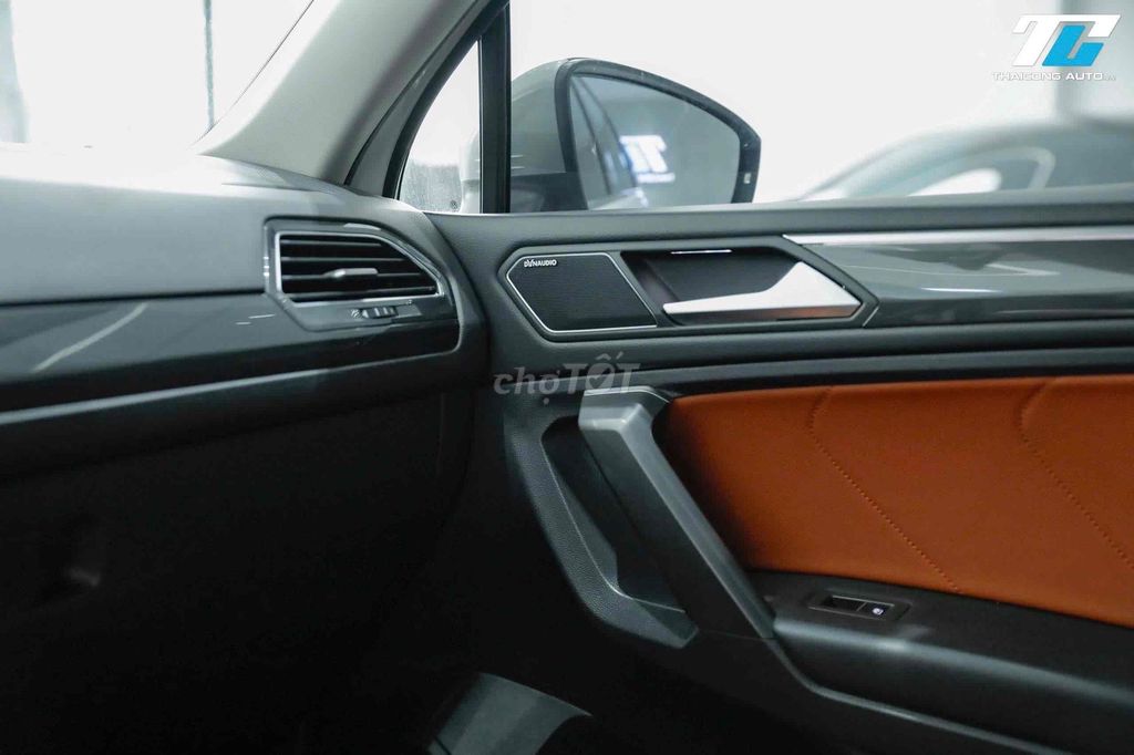 Volkswagen Tiguan bản full đời 2023 đi 27k km. Mua bán Ô tô tại Quận Gò Vấp Tp Hồ Chí Minh được đăng bởi Kính Đặng Ô Tô Lướt hình 10