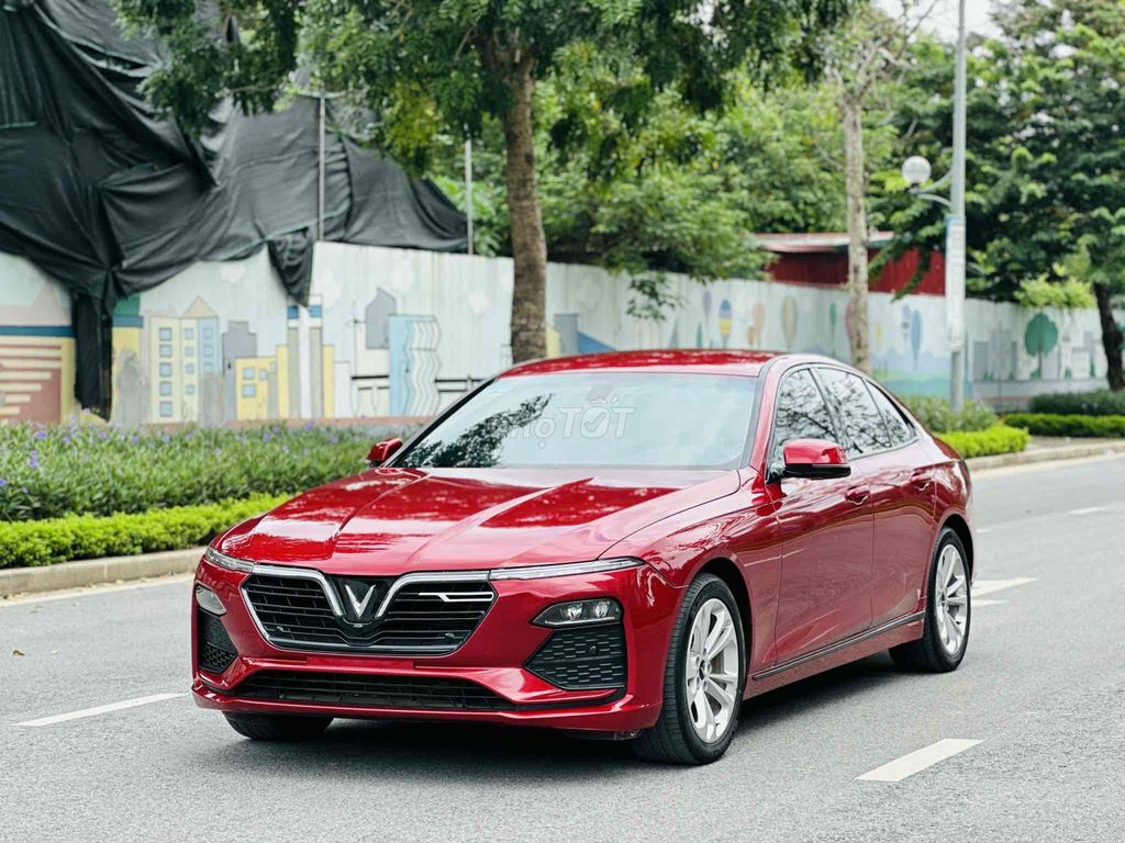 Vinfast Lux A2.0 2022 A2.0 Tiêu chuẩn - 24000 km