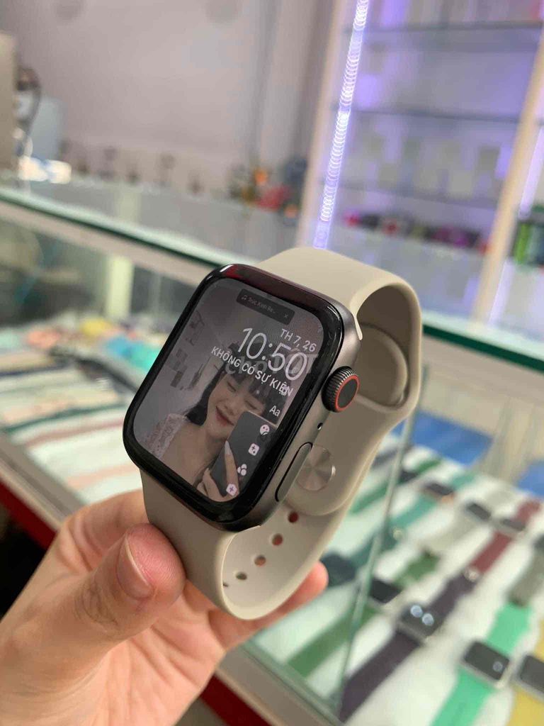 applewatch S5.44lte den dep keng pin 100%