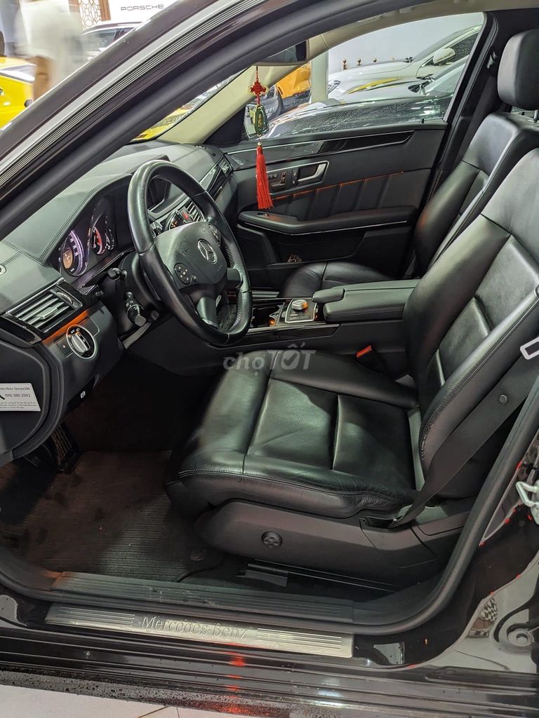 Mercedes-Benz E300 2009 Nâu. Mua bán Ô tô tại Quận Cầu Giấy Hà Nội được đăng bởi le Quoc Hoan hình 1