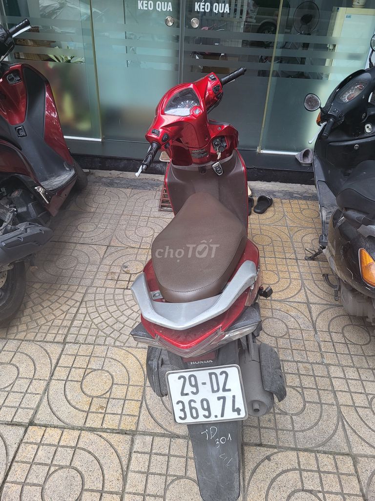 Bán xe vision chính chủ HBT HN. Mua bán Xe máy tại Quận Hoàng Mai Hà Nội được đăng bởi Cao Minh hình 1