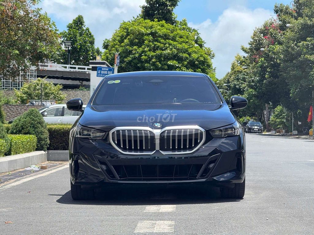 BMW 530i ALL NEW 2025 Black Edition 24.900km