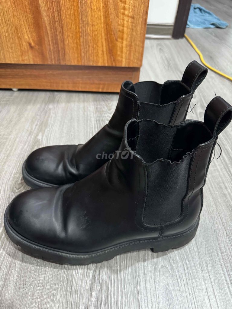 Giày boot Zara Nam Da Đen Size 42. Mua bán Giày dép tại Quận Tây Hồ Hà Nội được đăng bởi xuan ha hình 1