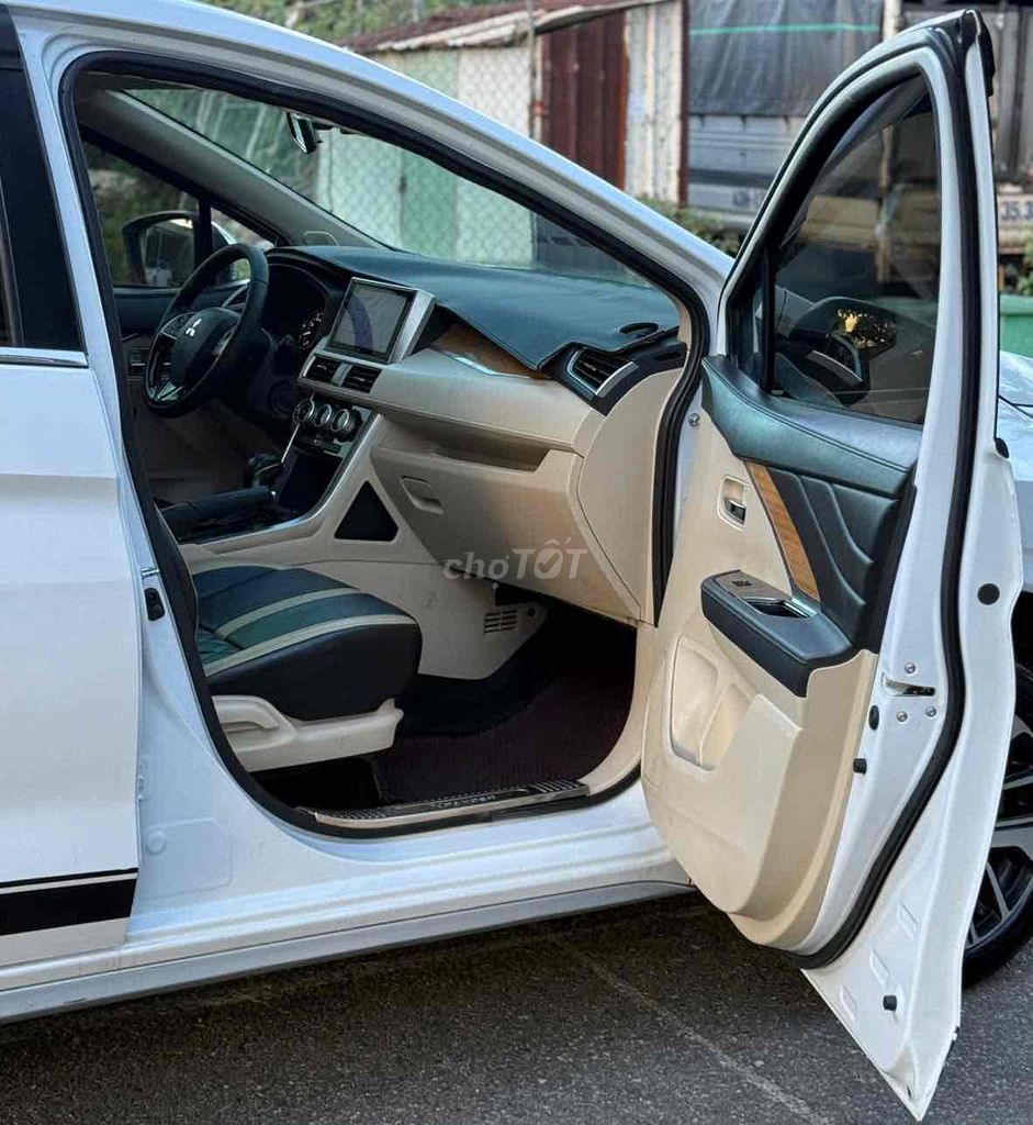 Mitsubishi Xpander 2019 1.5 AT Eco. Mua bán Ô tô tại Quận Liên Chiểu Đà Nẵng được đăng bởi toàn hình 4