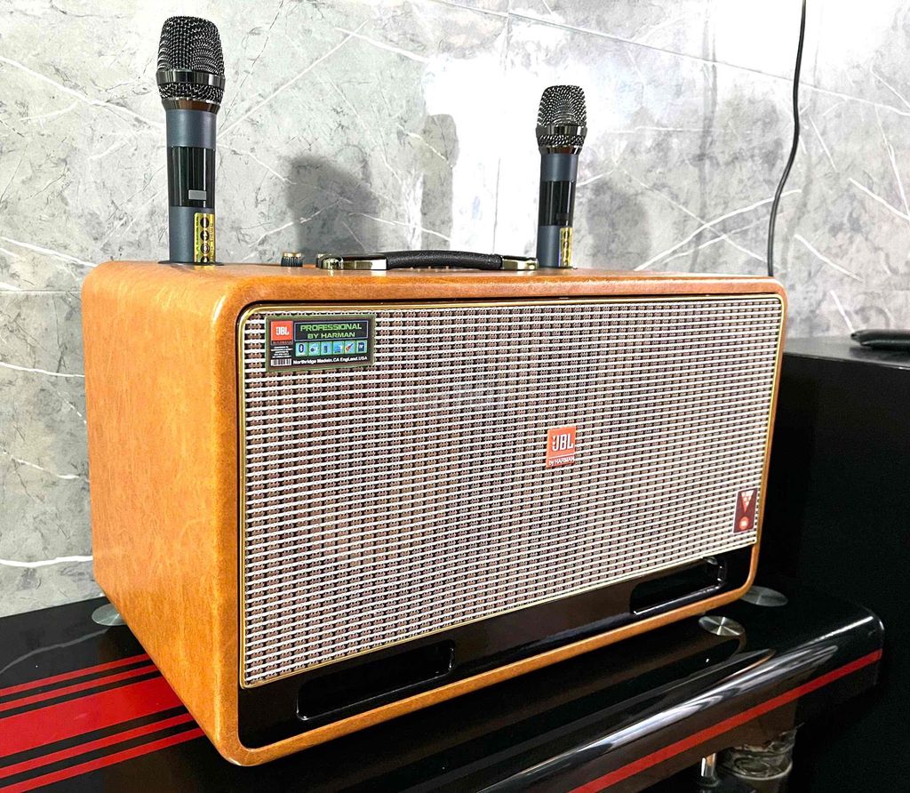 Loa kéo xách tay JBL mới mua hơn 2 tháng mới 100%. Mua bán Tivi, Âm thanh tại Quận Gò Vấp Tp Hồ Chí Minh được đăng bởi Hoàng Tuấn  hình 1