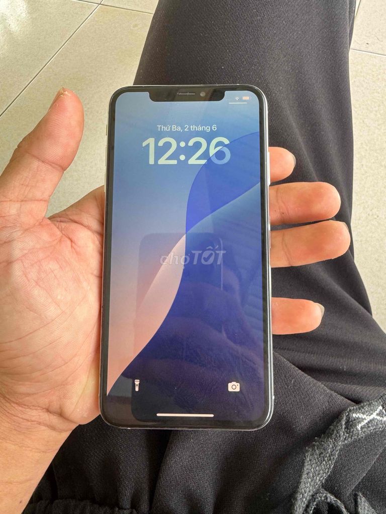iPhone XS Max 64GB Bạc. Mua bán Điện thoại tại Huyện Phú Giáo Bình Dương được đăng bởi Đoàn Văn Phú hình 1