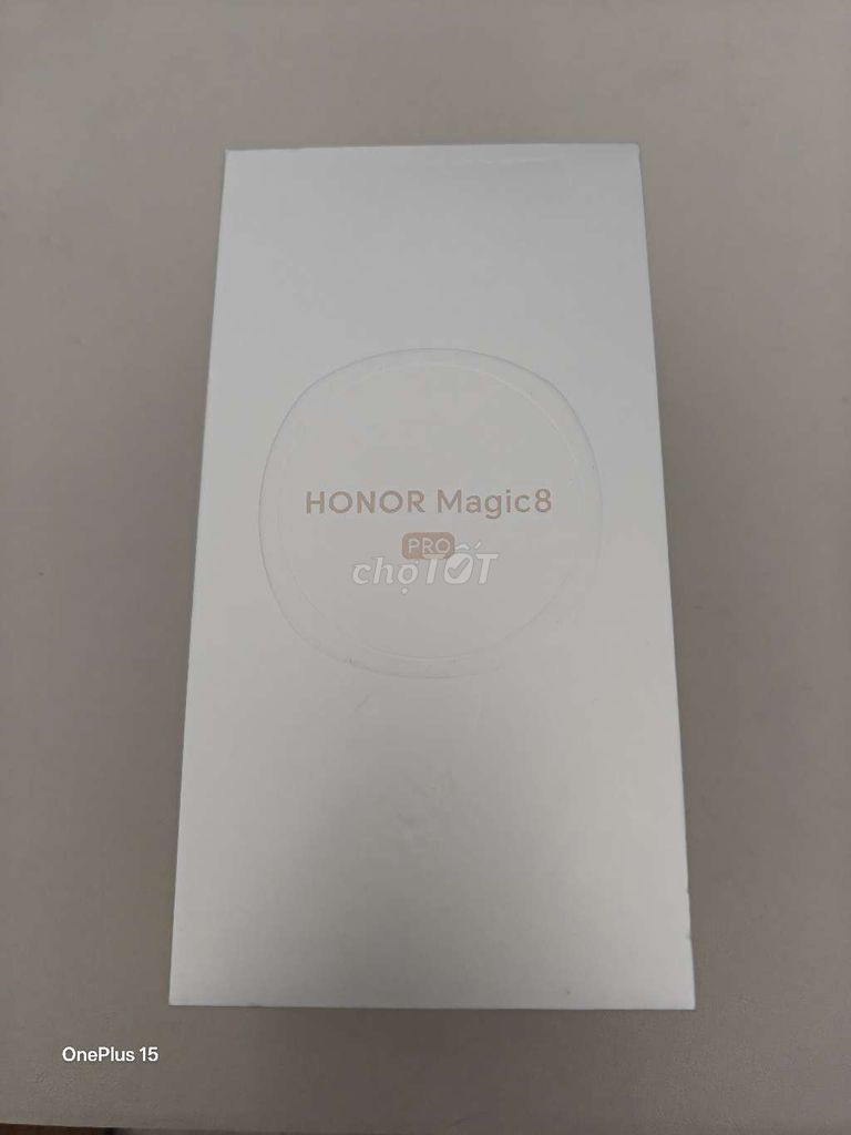 Honor Magic 8 Pro 16/1TB Vàng new có GL. Mua bán Điện thoại tại Thành phố Thủ Đức Tp Hồ Chí Minh được đăng bởi AVG Mobile hình 1