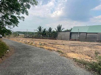 Nhựa Định Thành bung ra 3 lô hàng đẹp- dân đông ( ảnh thực tế). Mua bán đất tại Huyện Dầu Tiếng Bình Dương được đăng bởi Mẫn Nhi