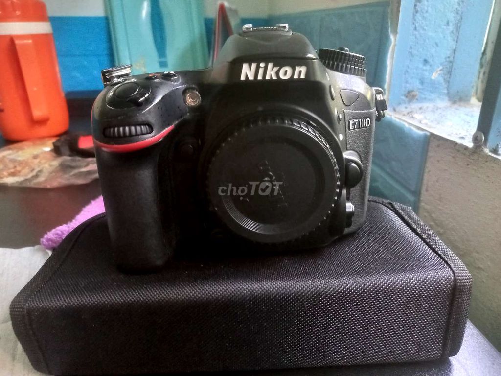 Nikon d7100 + Lens tamron 70-300 tặng 50 f1.8D