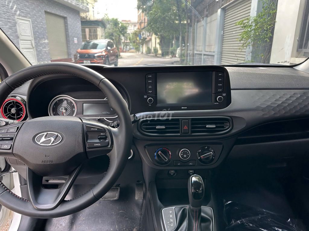 Bán Hyundai Grand i10 2022. Mua bán Ô tô tại Thành phố Vinh Nghệ An được đăng bởi Chị Hoa hình 6