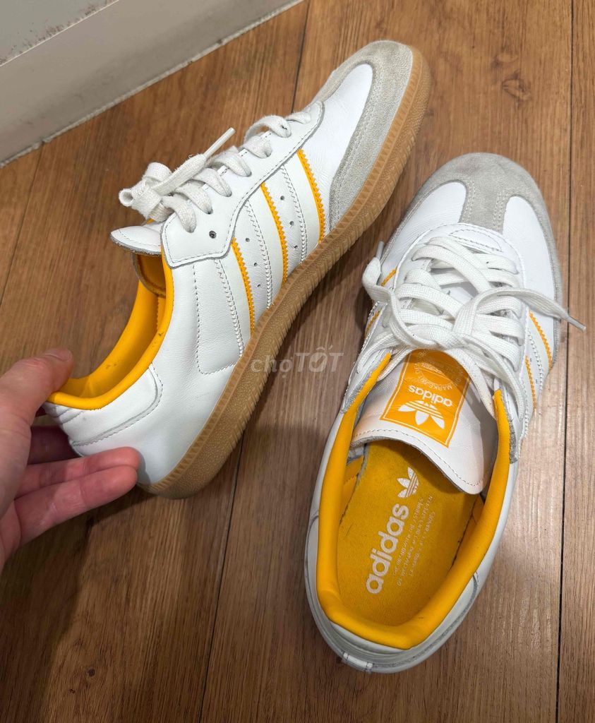 Samba 41 cam trắng cần bán giá rẻ. Mua bán Giày dép tại Quận Đống Đa Hà Nội được đăng bởi Dao Tung hình 1