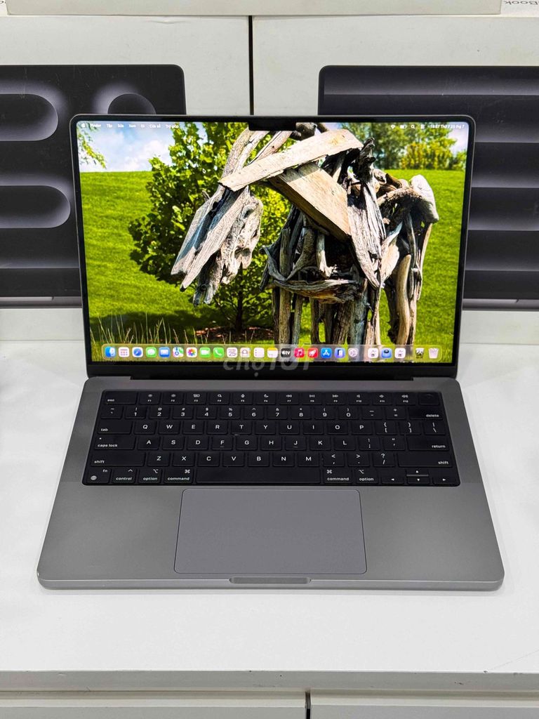 Macbook Pro M3 14” 8GB/512GB sạch, chuẩn us, pin93. Mua bán Laptop tại Quận 10 Tp Hồ Chí Minh được đăng bởi Nguyễn Thị Tố Quỳnh hình 1