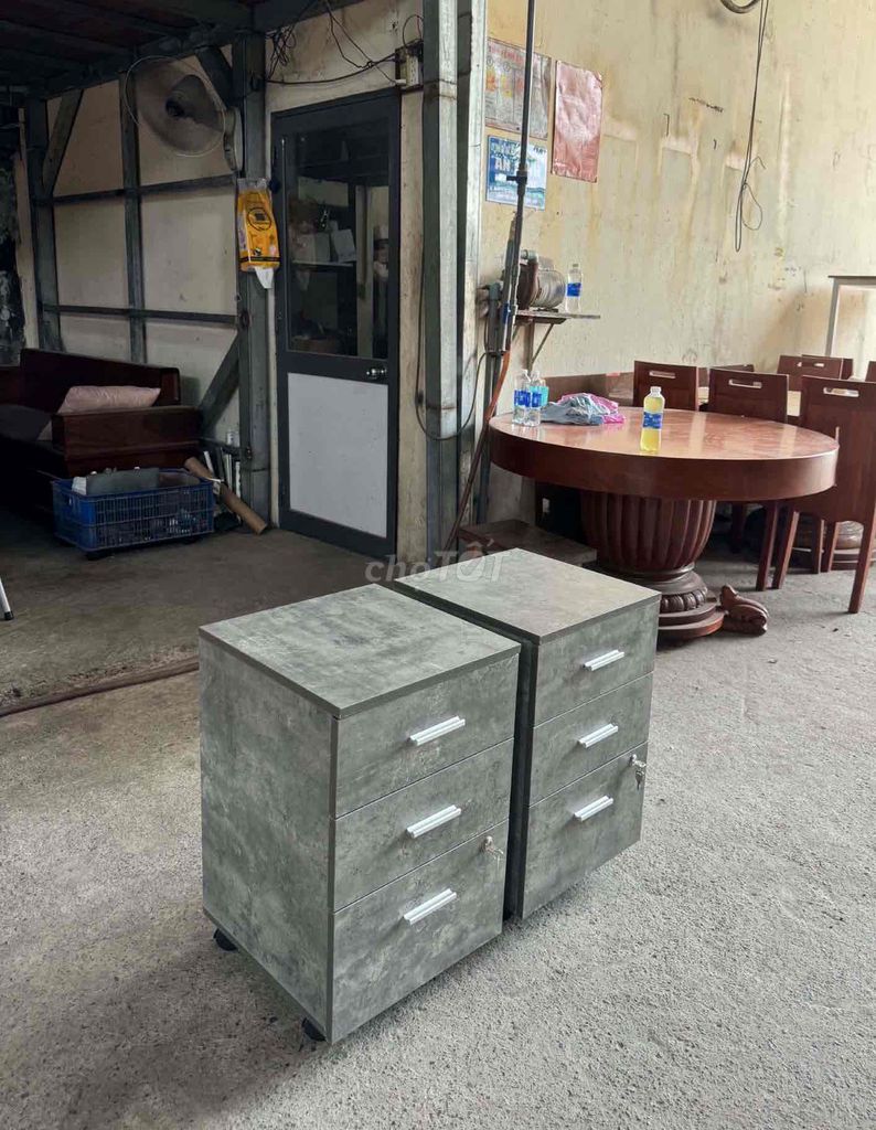 combo 2 tủ trưng bày, tủ tài liệu văn phòng 3 ngăn. Mua bán Tủ, kệ gia đình tại Huyện Hóc Môn Tp Hồ Chí Minh được đăng bởi NỘI THẤT VĂN PHÒNG TUẤN KIỆT hình 1